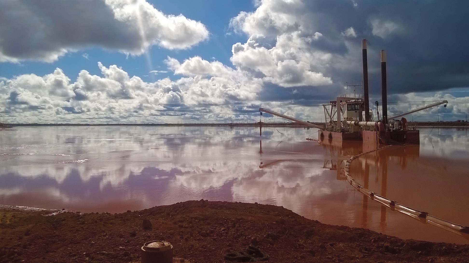 Lakes and reservoirs dredging